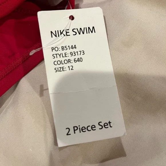 Brand new Nike two-piece bathing suit size 12 - Picture 2 of 5
